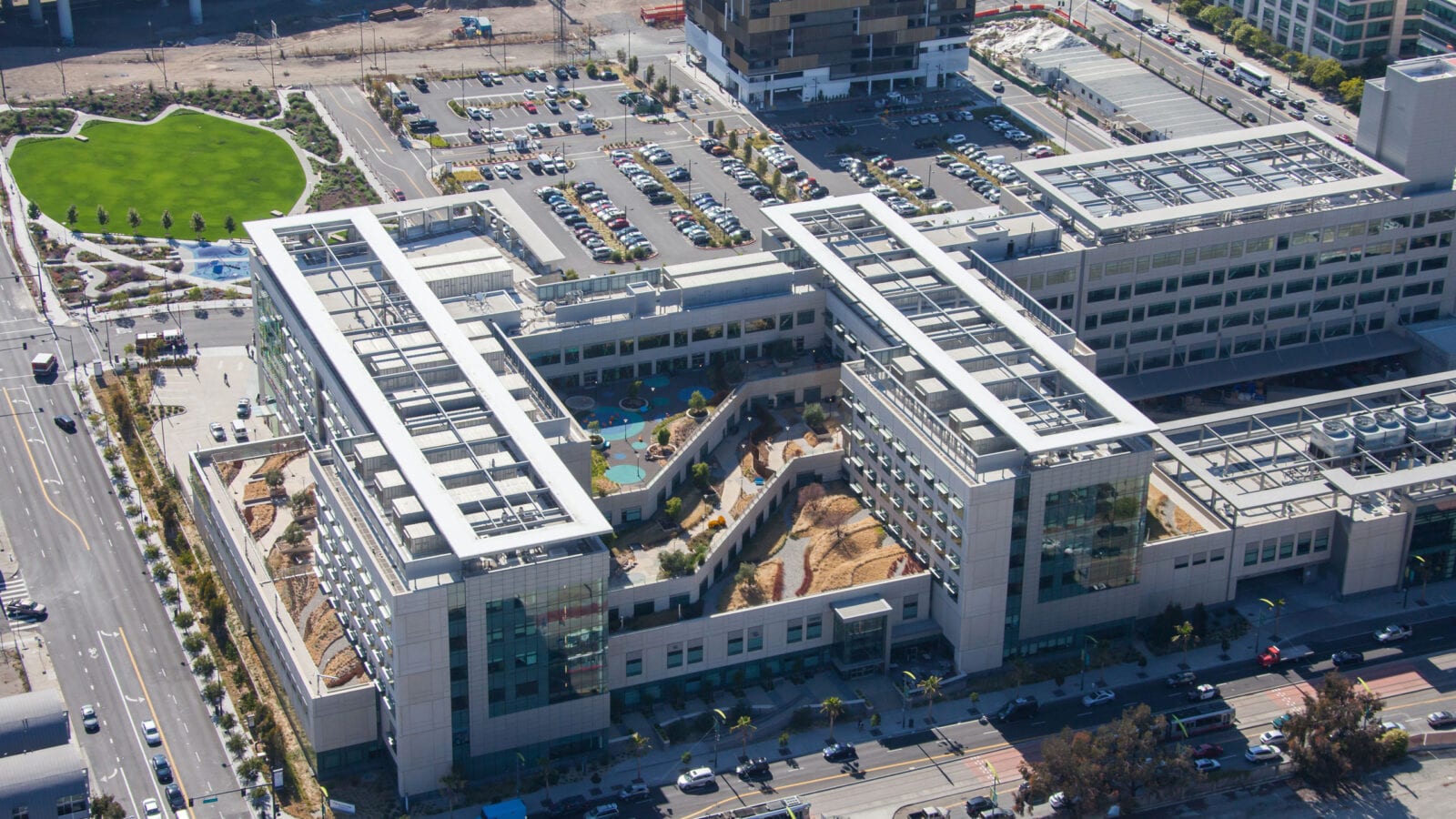 UCSF Medical Center at Mission Bay William McDonough + Partners